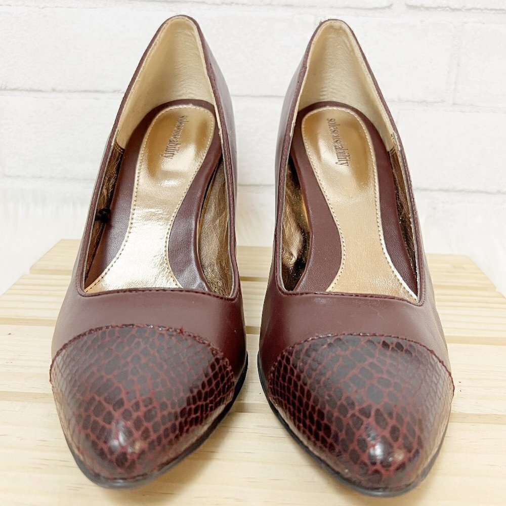 Solesenseability Amanda Maroon Faux Leather Snake Print Cap Toe Pumps Size 10 M - Picture 3 of 6